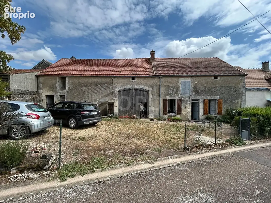 Maison de campagne, fort potentiel, vastes dépendances - photo 18