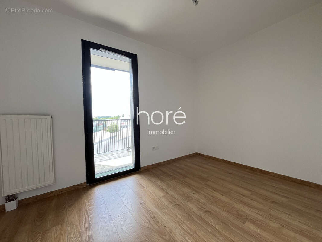 Appartement 84 m² à Colombes  - photo 9