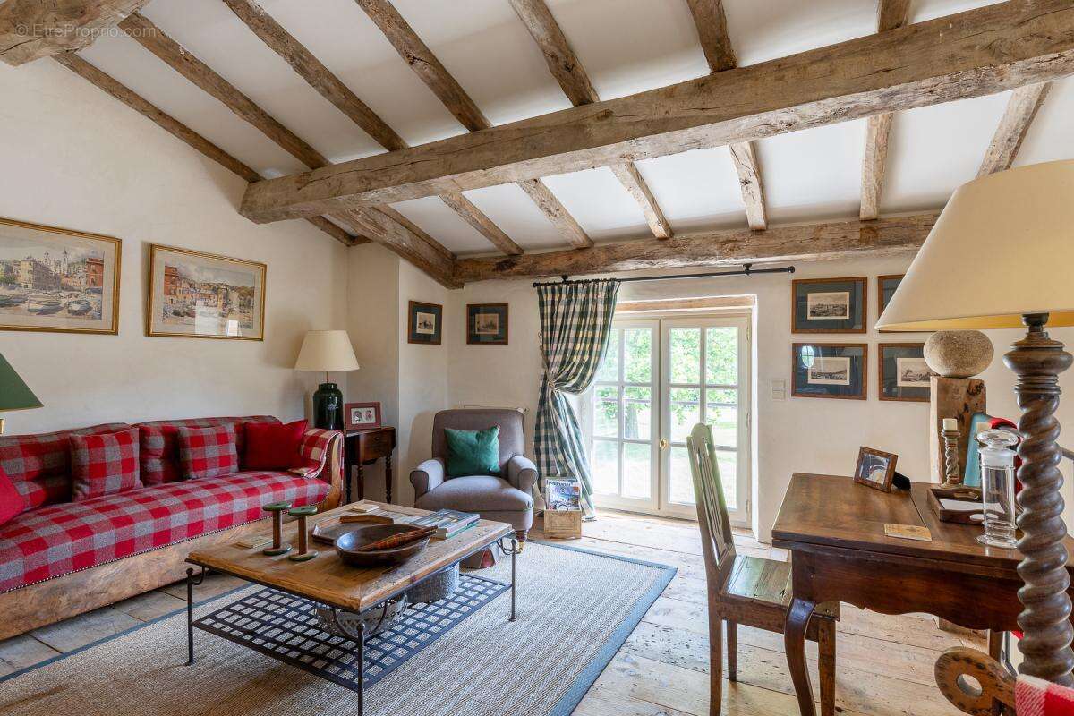 Maison à VIVIERS-LES-MONTAGNES