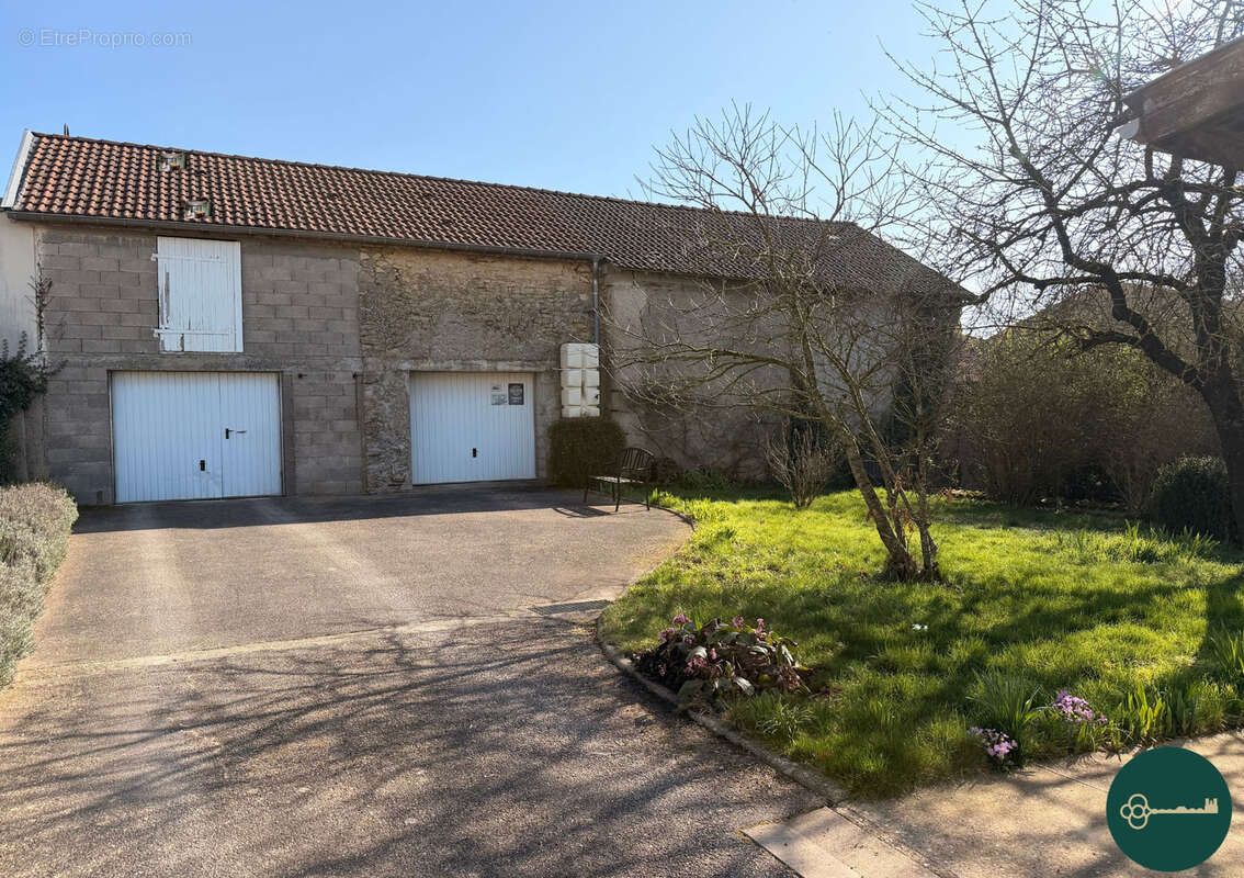 Maison à BOUVRON