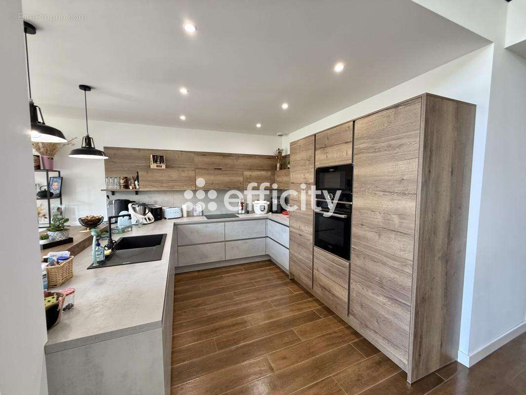 Maison à SAINT-PIERREVILLERS