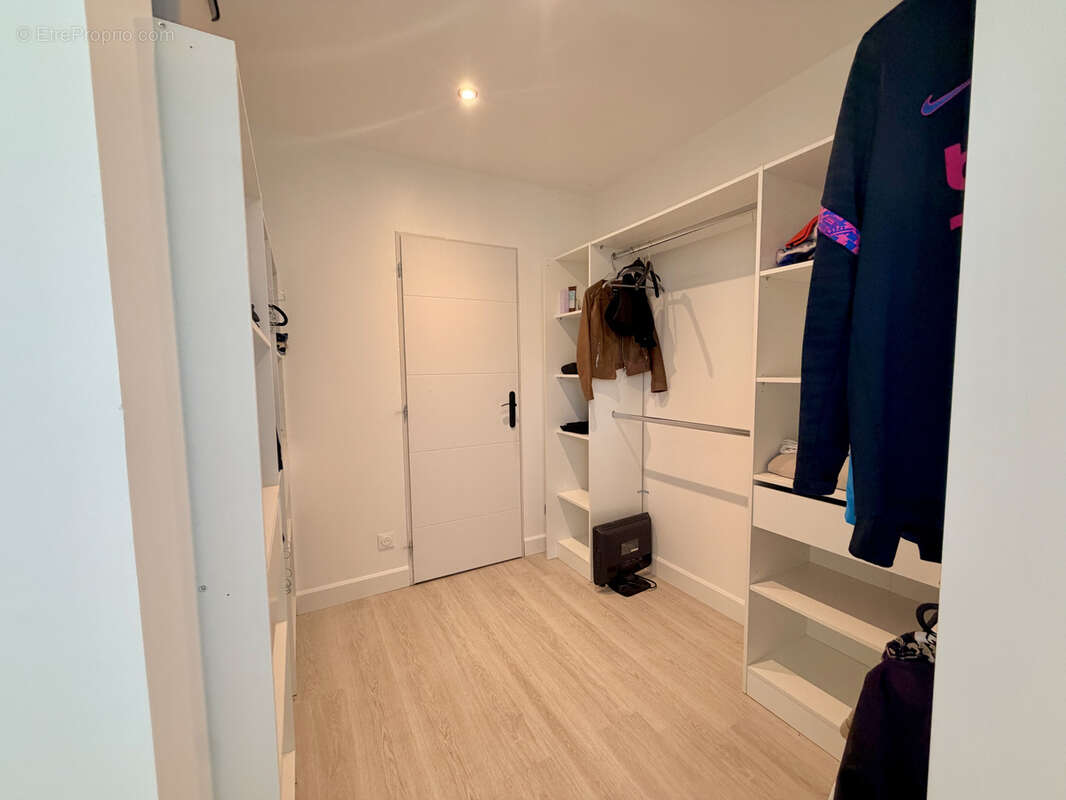 Maison à VERSAILLEUX