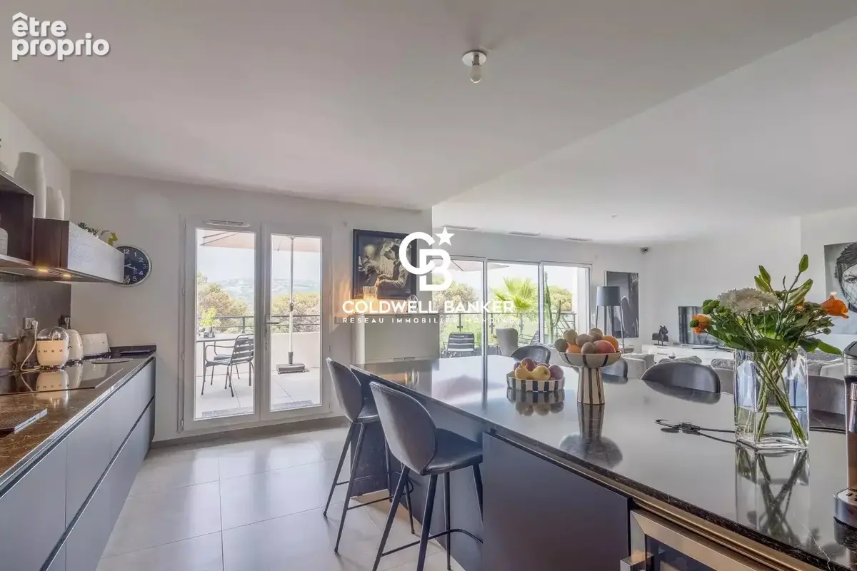 Maison contemporaine avec piscine à 10 minutes à pied de la plage – Sainte-Maxime - photo 3