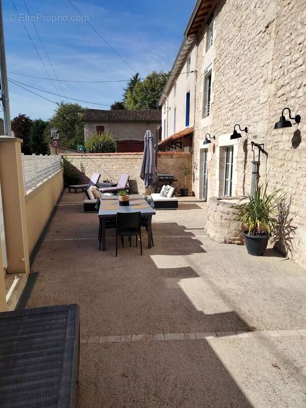 Maison à MIGNE-AUXANCES