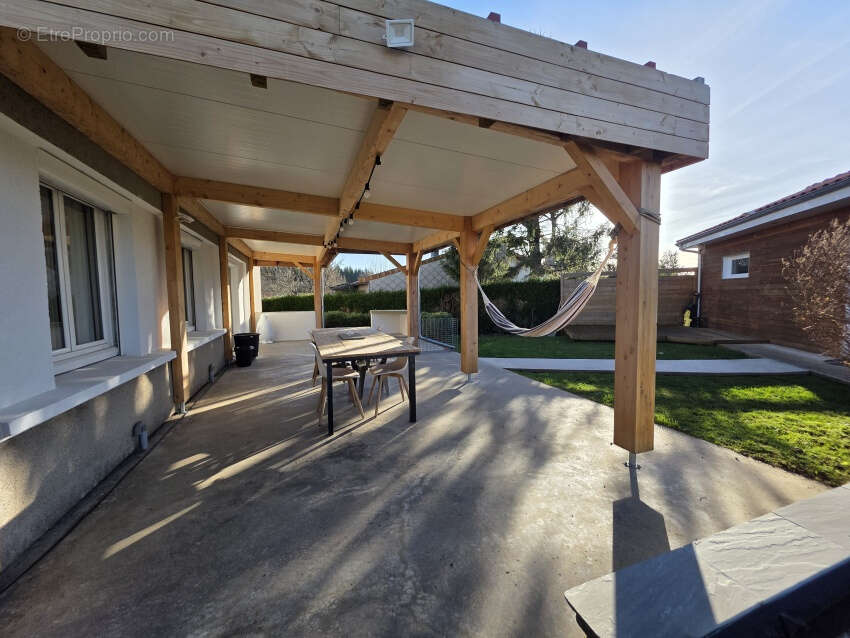 Maison à SAINT-GEORGES-DE-MONS