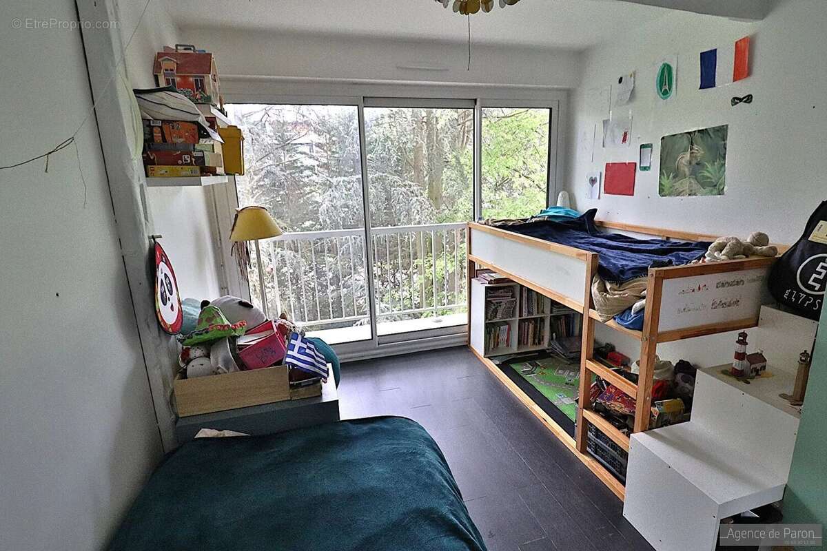 Appartement à VERRIERES-LE-BUISSON