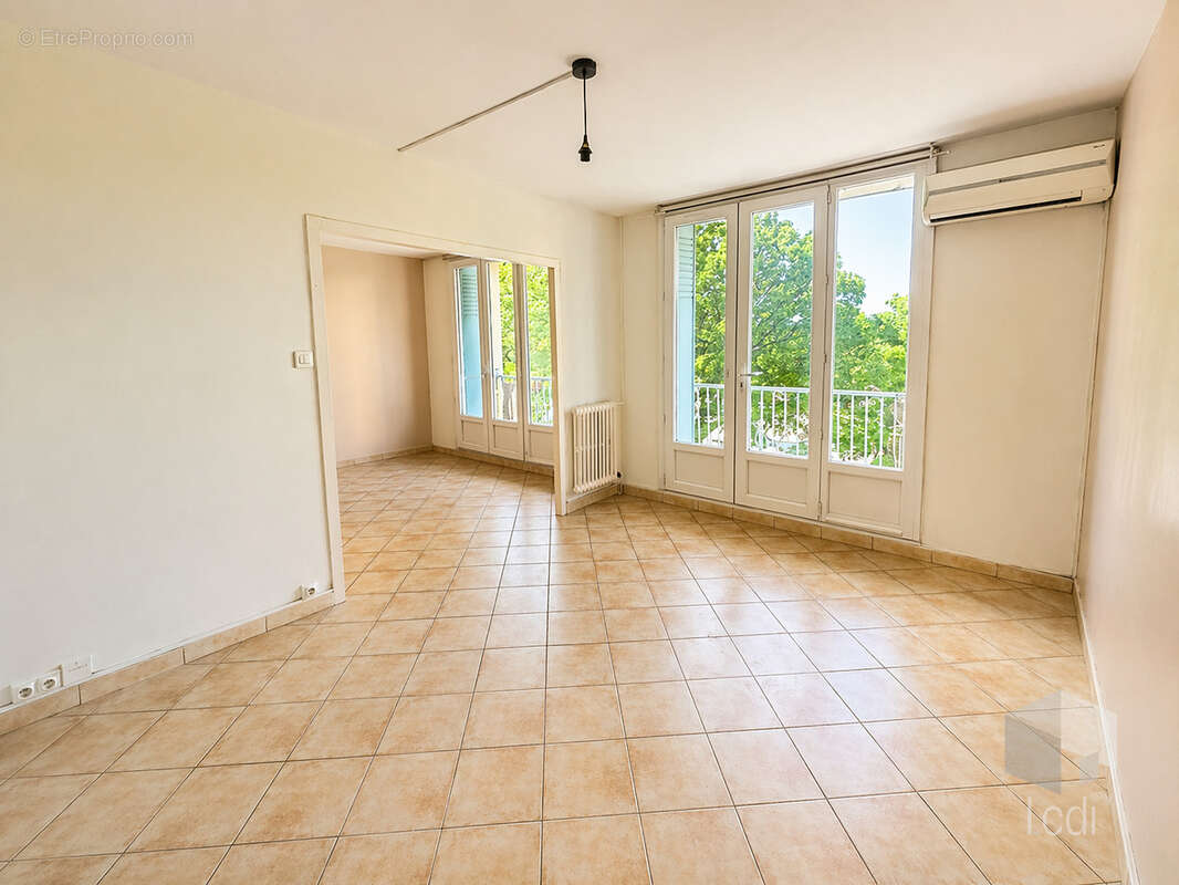 Appartement à MONTELIMAR