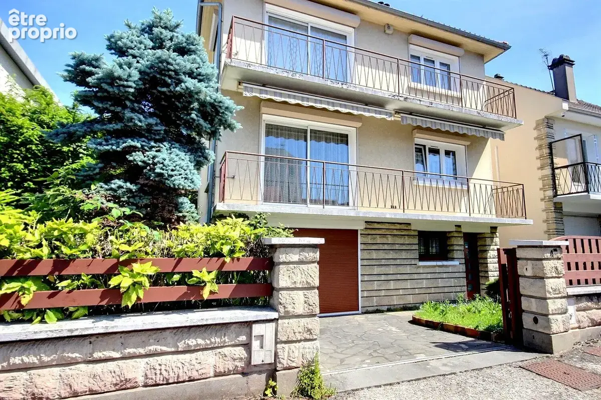 Maison à FRESNES