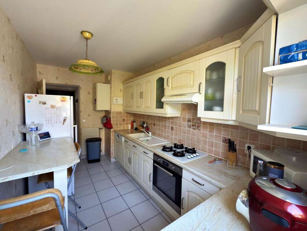 Maison à SAVIGNY-LE-TEMPLE