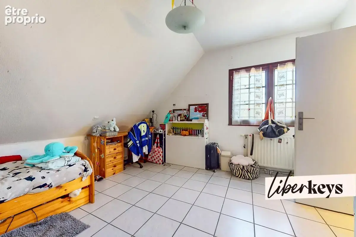 Maison familiale de caractère – 145 m² habitables – 5 chambres – Terrain de 2 690 m² – L'Albenc - photo 8