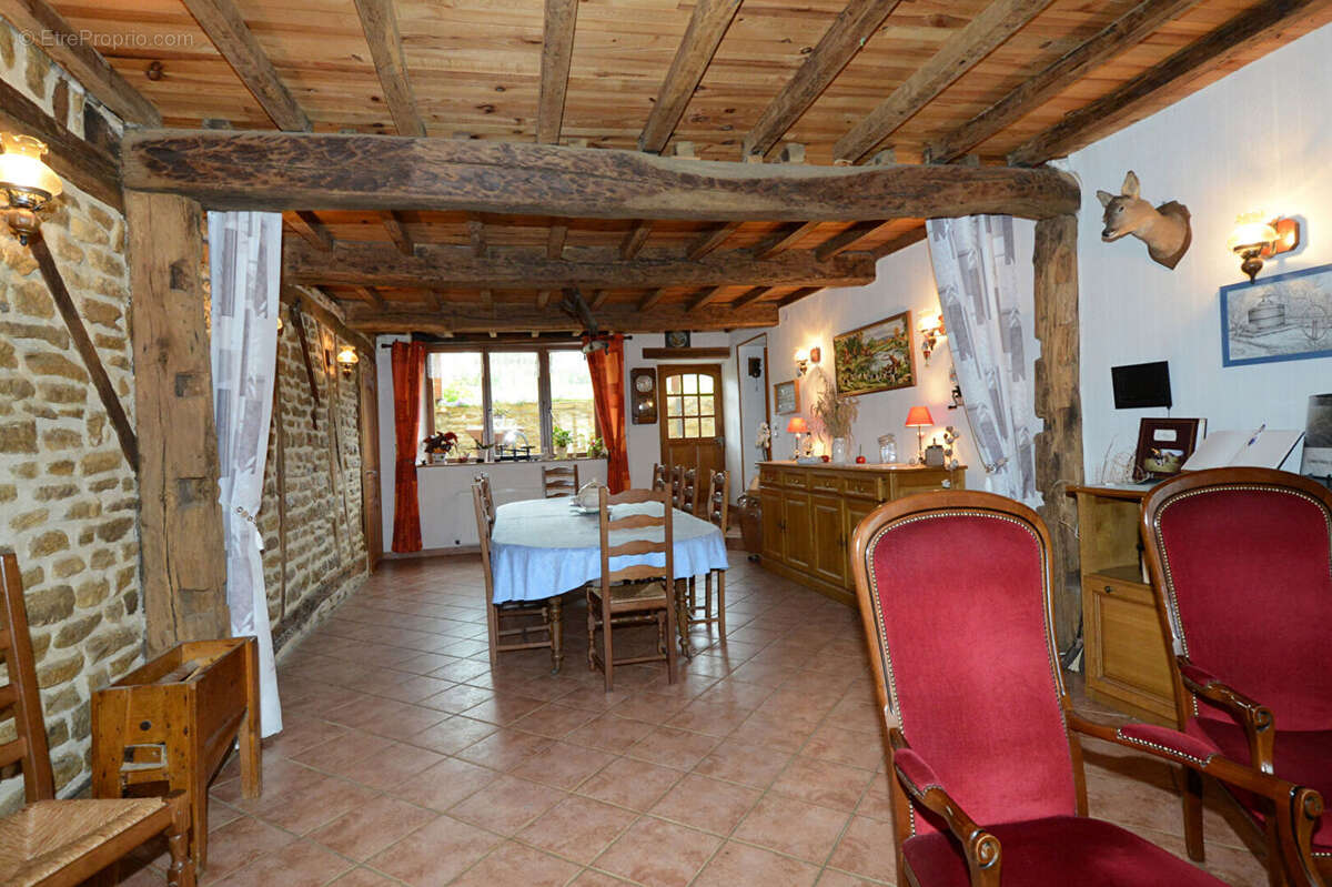 Maison à GIRONDELLE