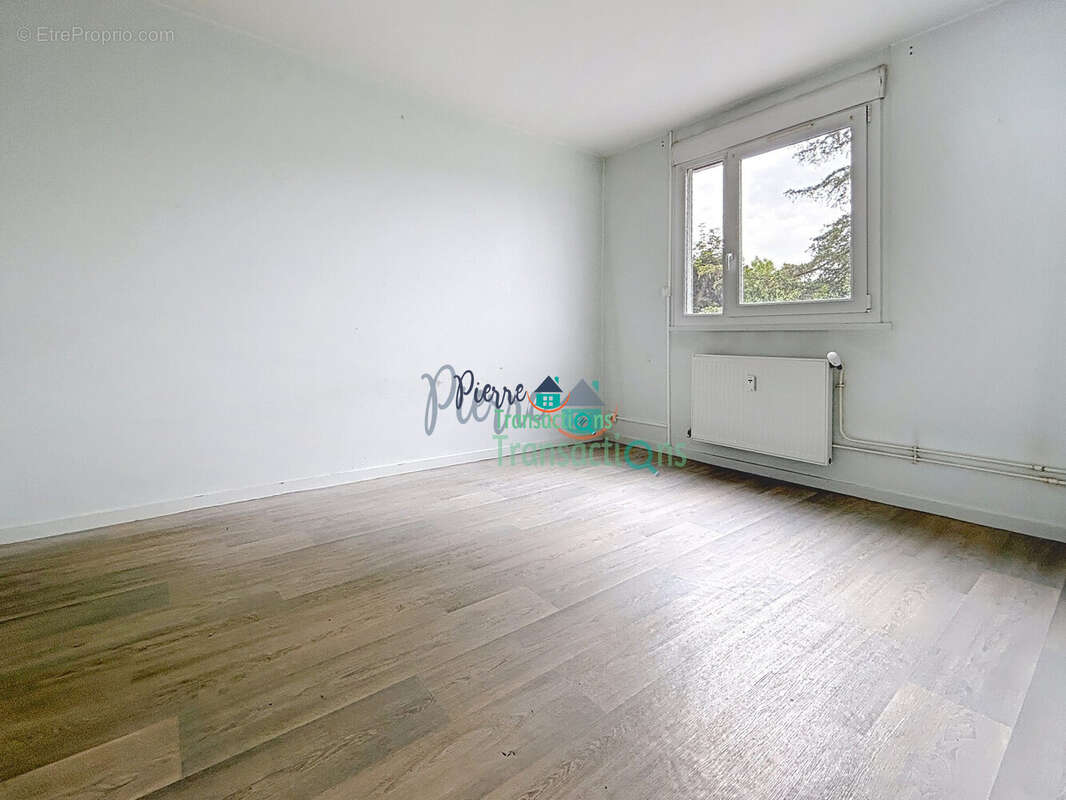 Appartement à LILLEBONNE