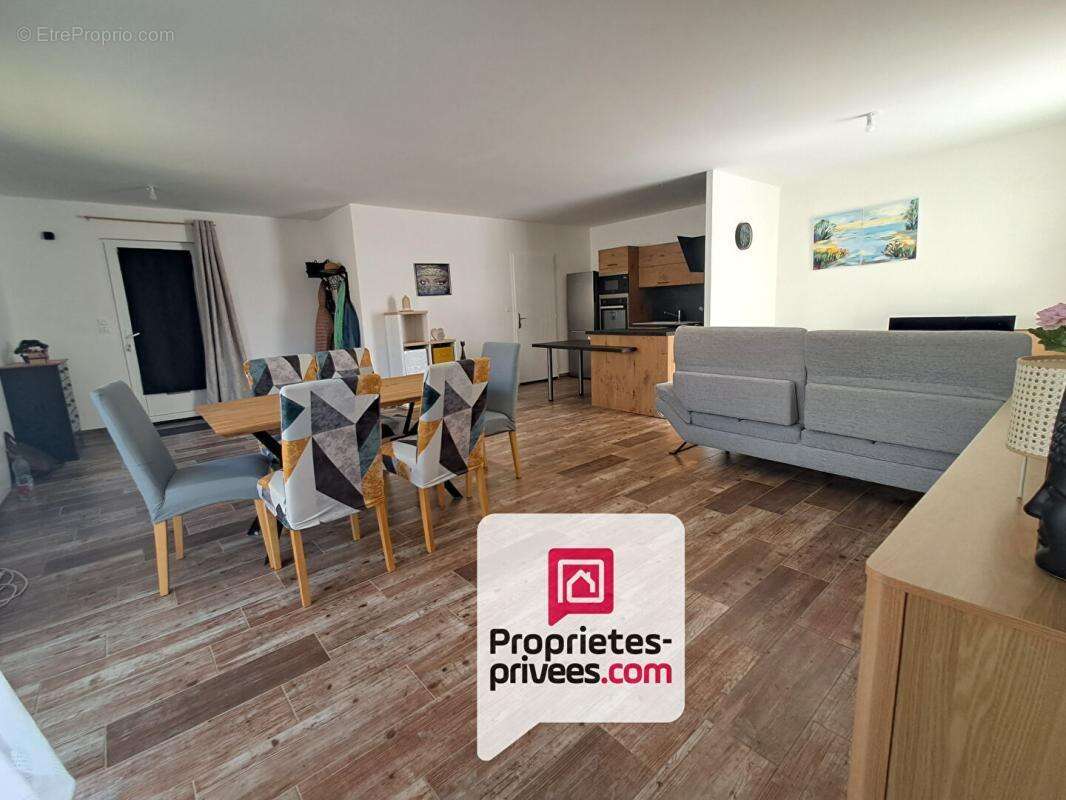 Maison contemporaine  tres recente 98 m2 3 chambres intra muros fontenay le comte - photo 2