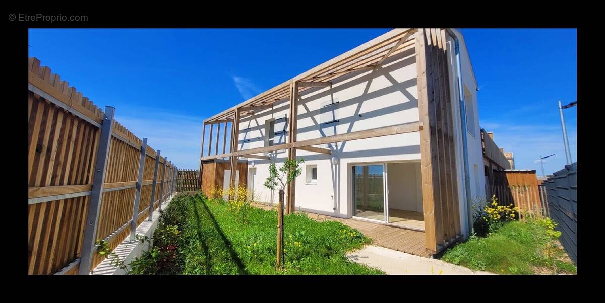 Maison à DOMPIERRE-SUR-MER
