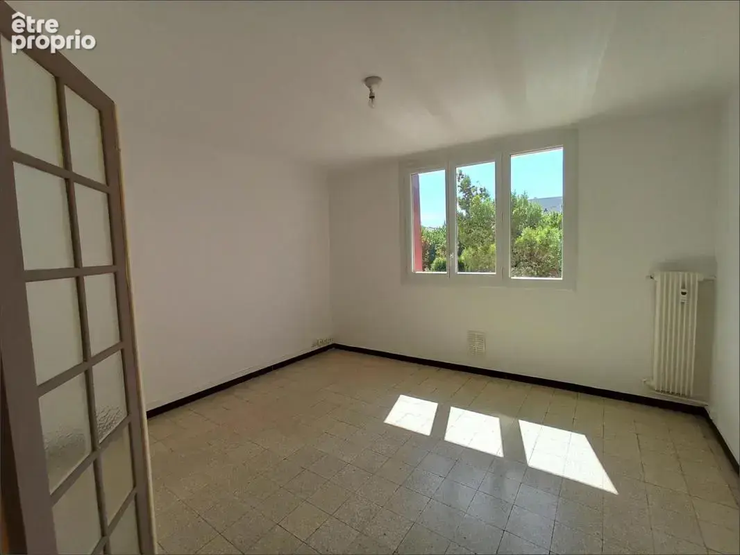 Appartement P2 vendu loué à NIMES - photo 2