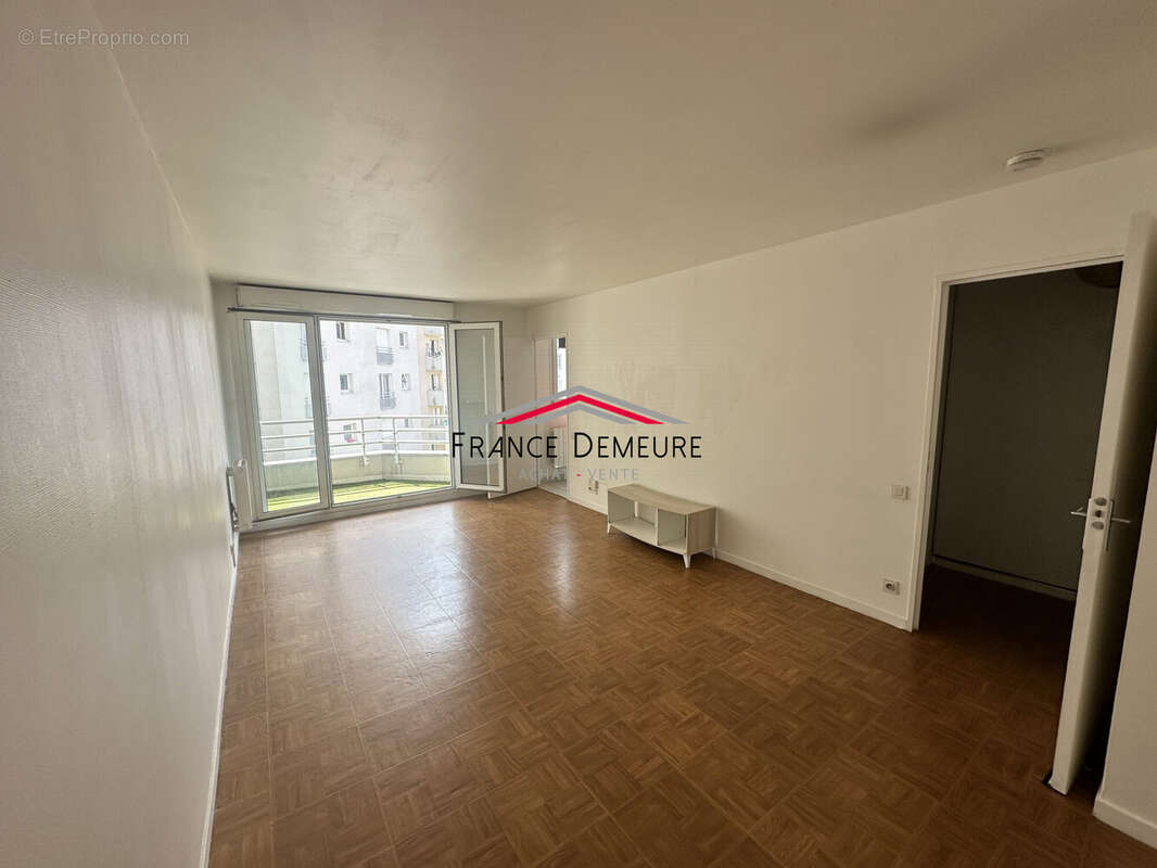 Appartement 30 m² à Franconville  - photo 3
