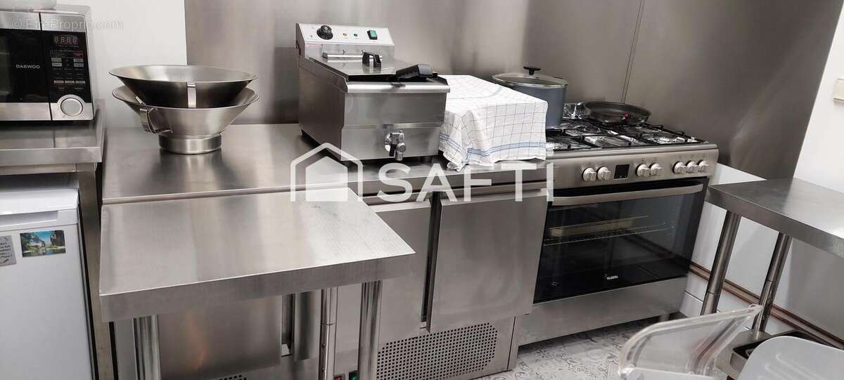 Photo 8 - Commerce à AZILLE