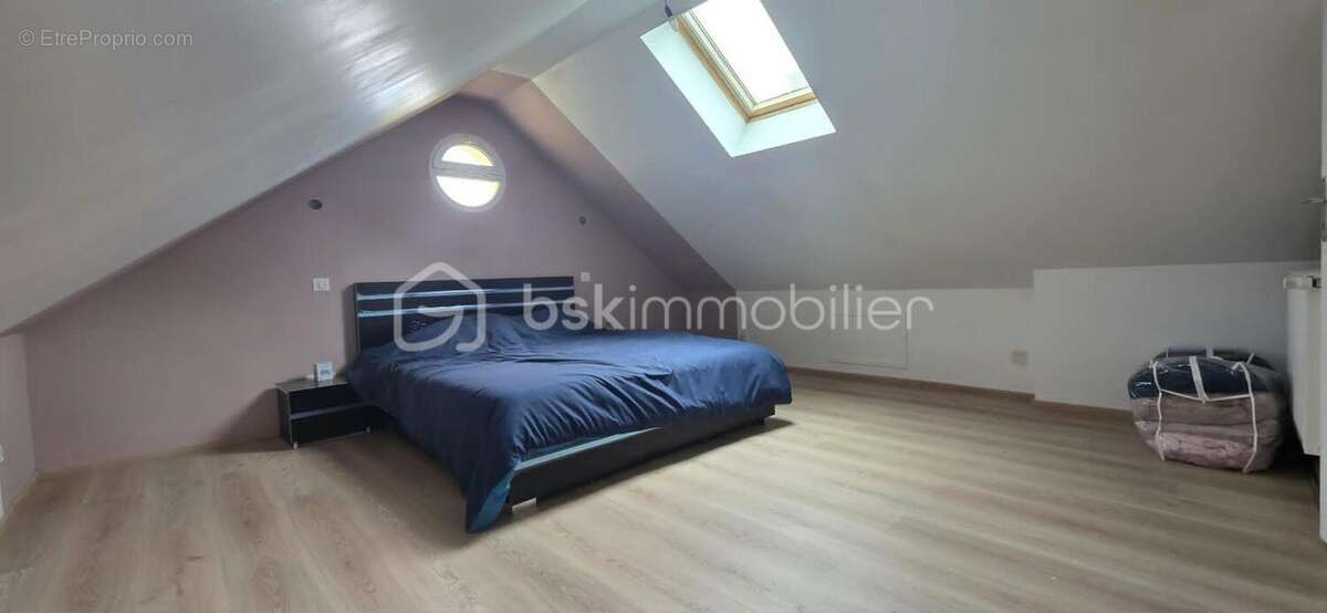 Maison 135 m² - 4 chambres - Grand terrain 8030 m² + Hangar 70 m² - Cudot - photo 5