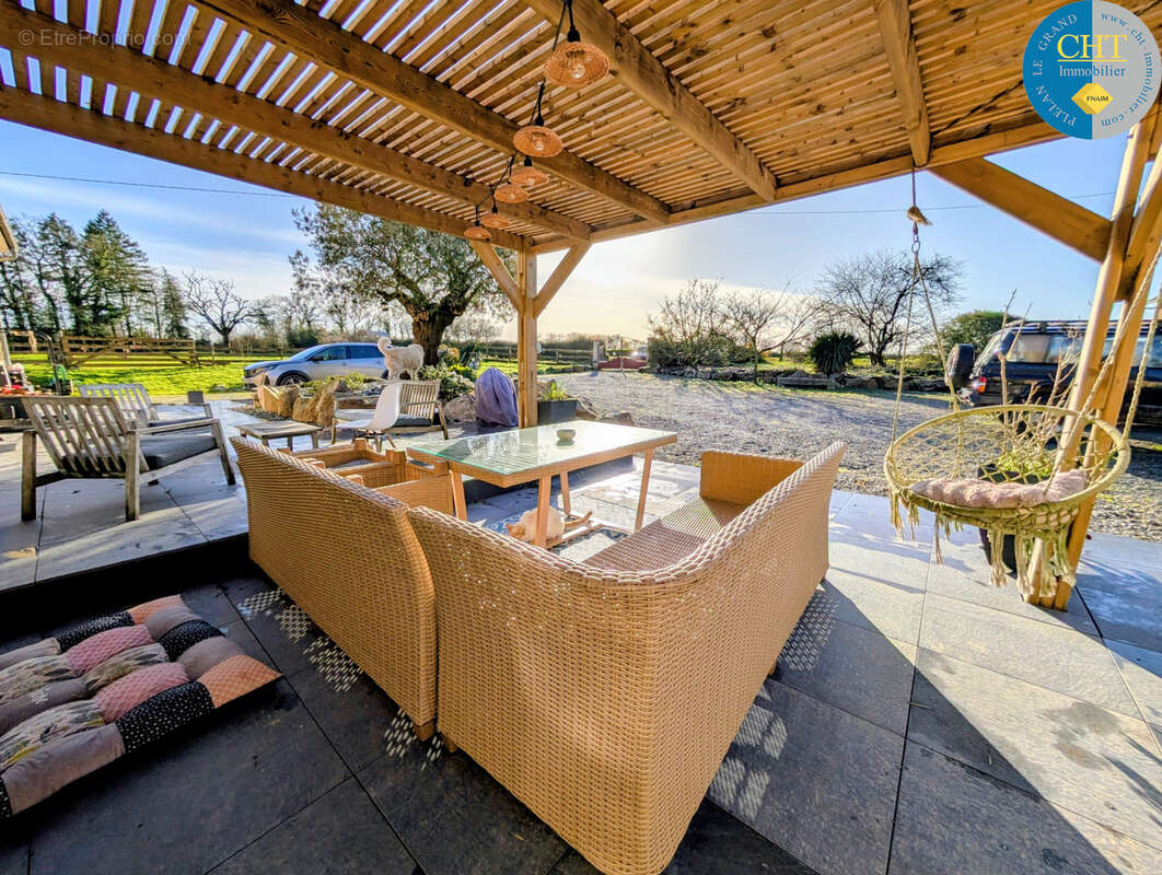 Maison à LES BRULAIS