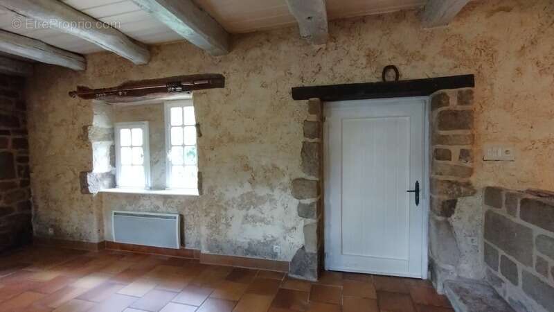 Maison à LOCRONAN