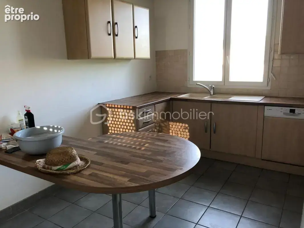 Belle maison en pierre de 123m2 sur son terrain clos de 1500m2 à Mouleydier - photo 8