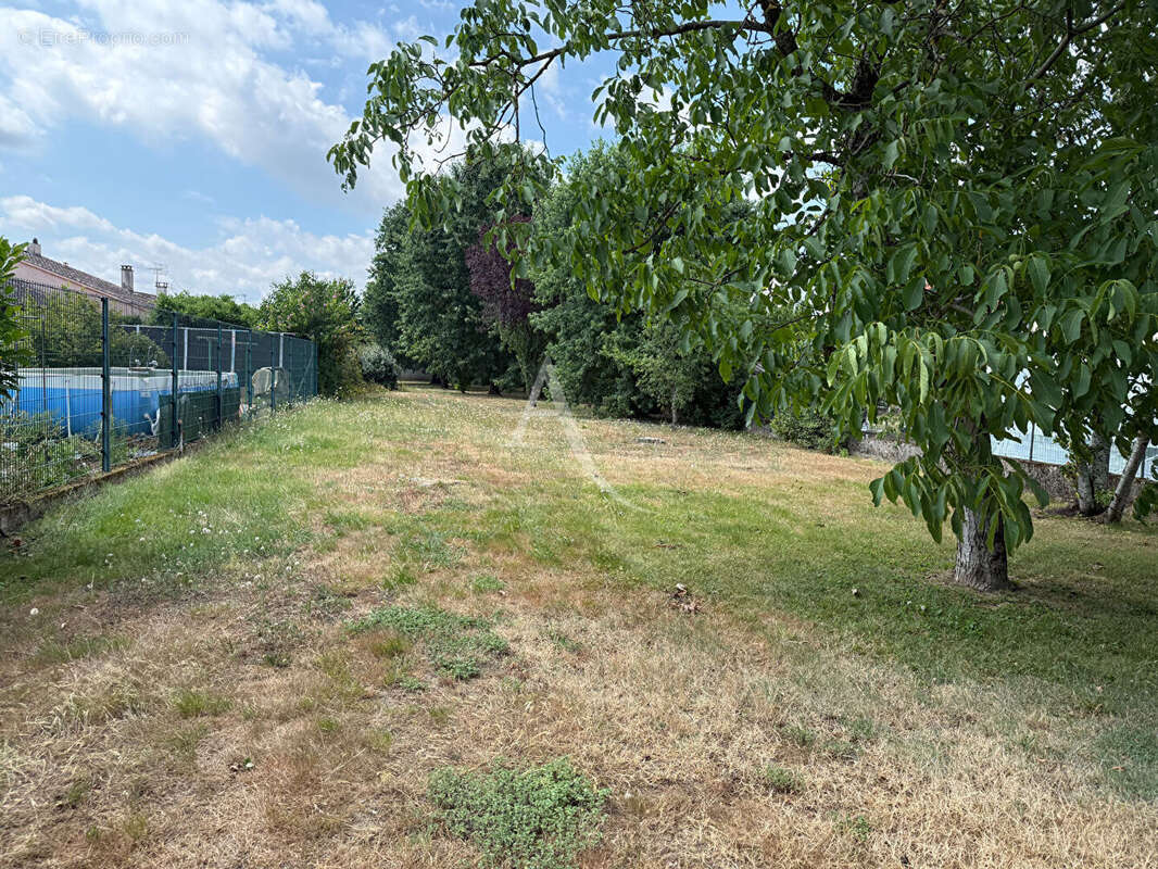 Saint Juery , Belle maison de 234 M² - photo 14
