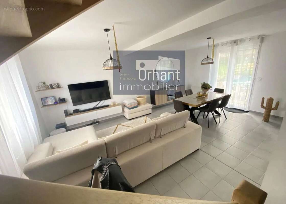 Maison à MALESTROIT