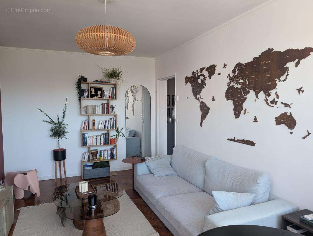 Appartement à MARSEILLE-9E