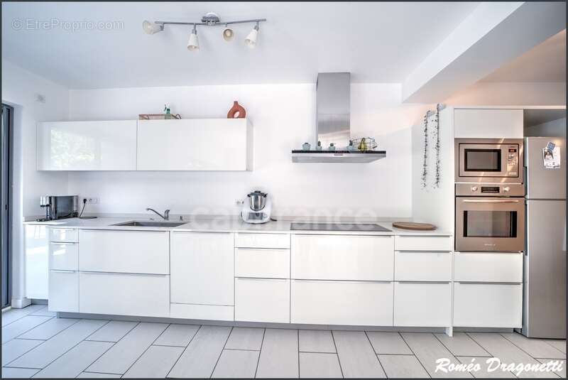 Appartement à PREVESSIN-MOENS