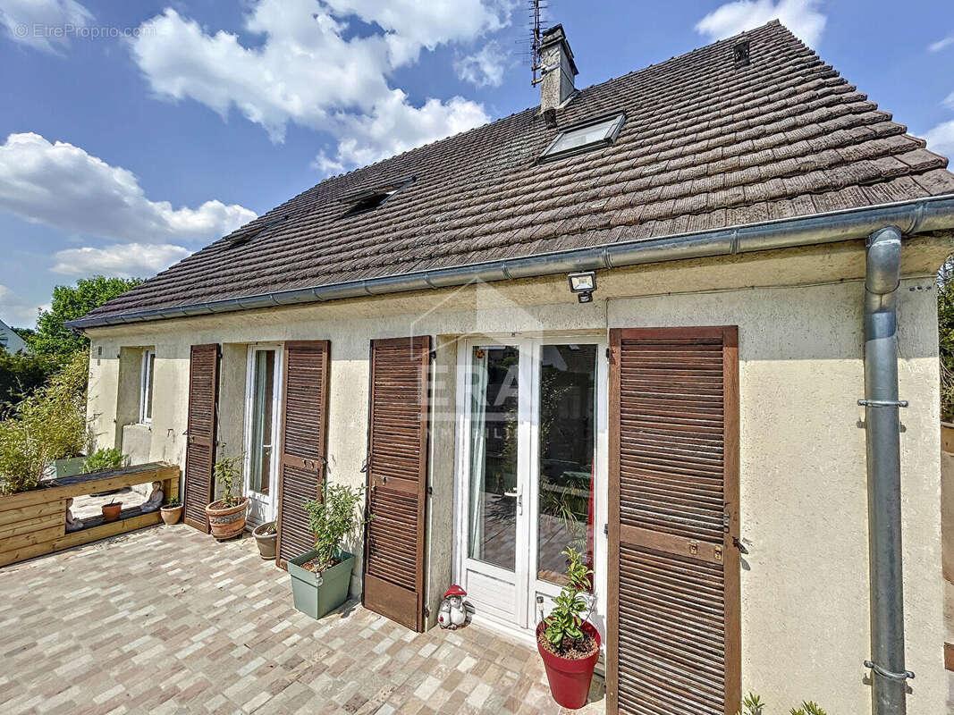 Maison à CHAUMONTEL