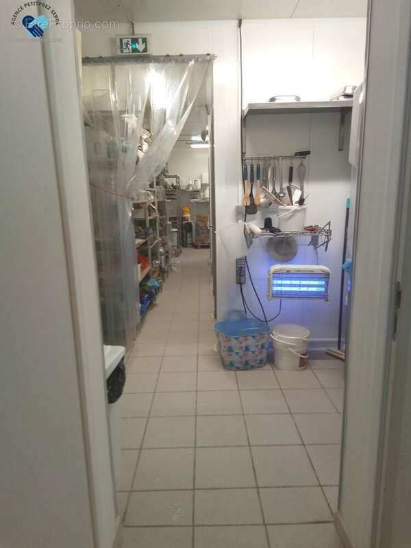 Commerce 264 m² à Lorp-Sentaraille  - photo 7