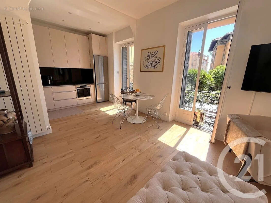 Appartement à MENTON