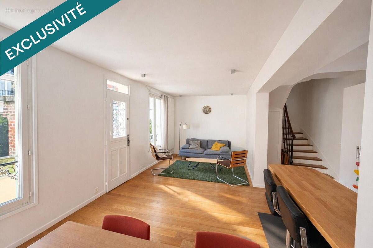 Photo 1 - Maison à SURESNES