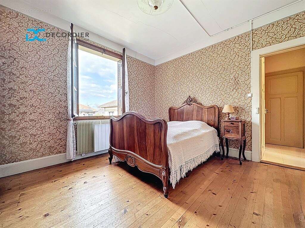 Neuvecelle maison a renover proche lac - photo 10