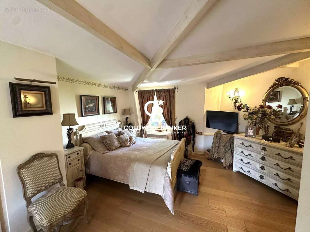 Maison à LE VESINET