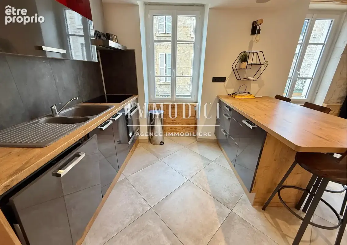 Bel appartement T3 traversant de 75,46 m2 avec terrasse et stationnement   Thoissey - photo 6