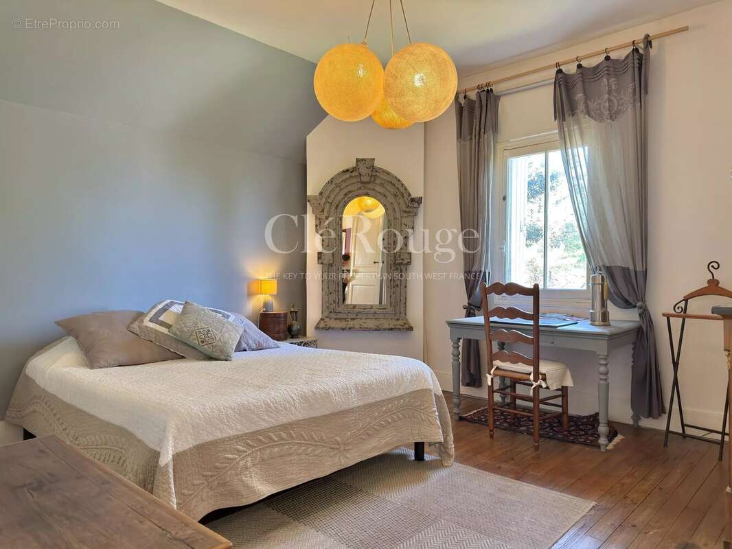 Proche de St-Foy-la-Grande - Magnifique propriété de charme de 5 chambres - photo 11