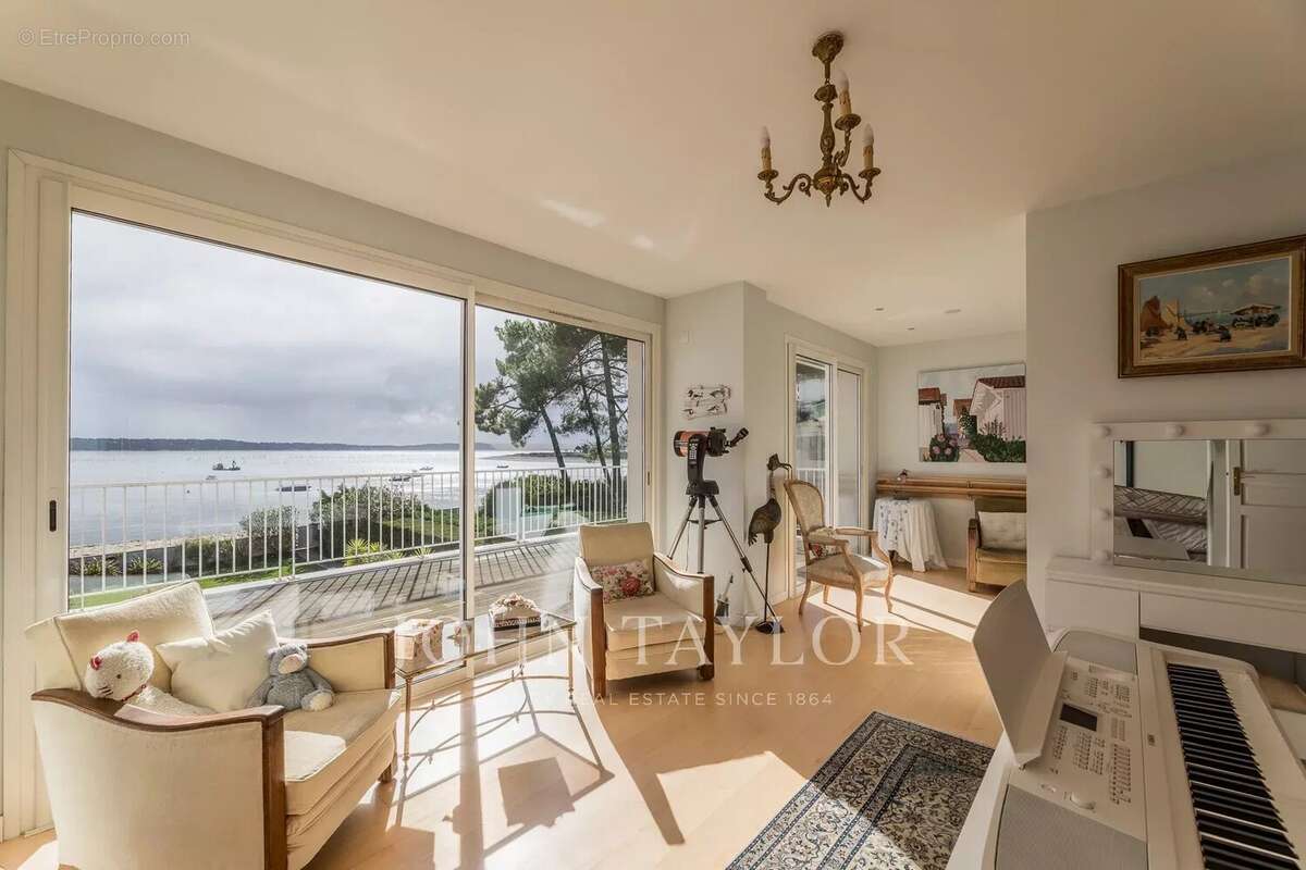 Maison à LEGE-CAP-FERRET