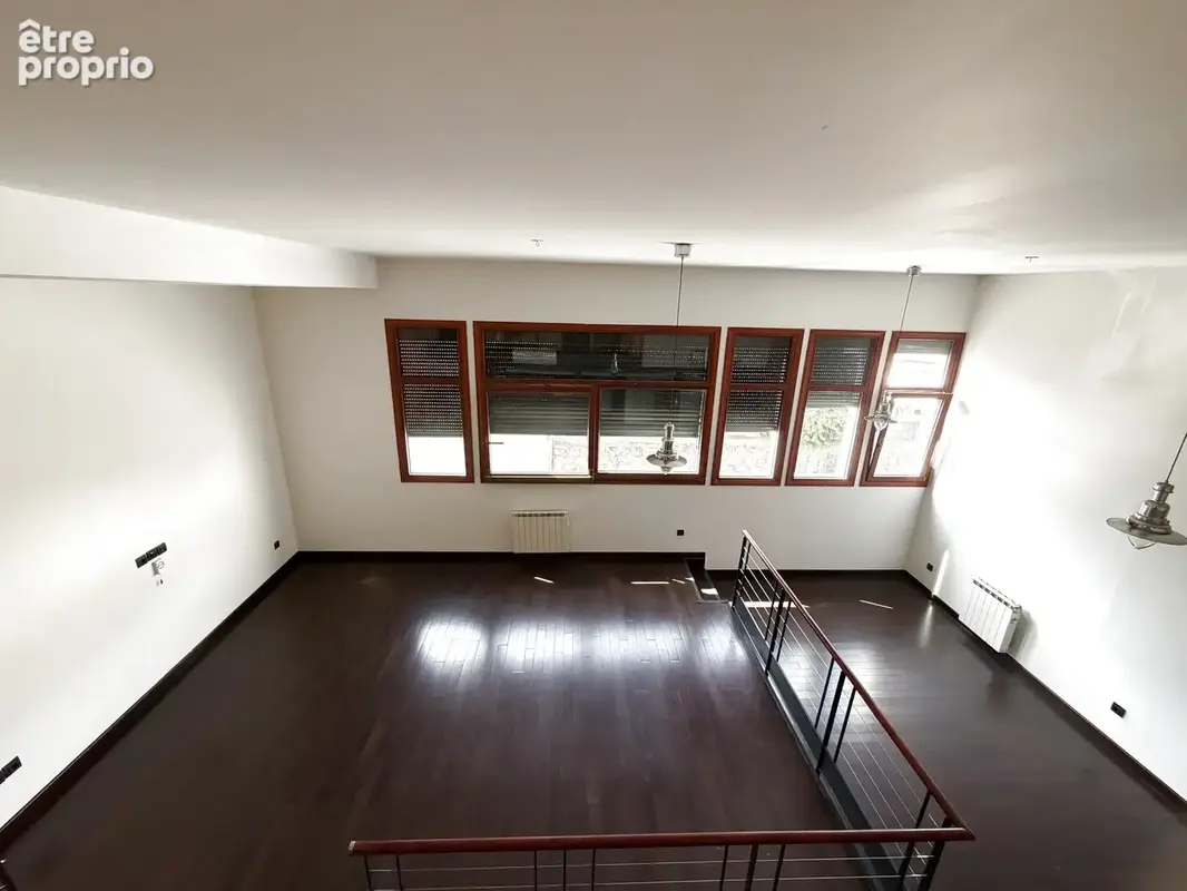 HIDRI IMMO PLUS vous propose un un investissement d'exception au cœur de Grenoble : un loft d'architecte 4 p - photo 16