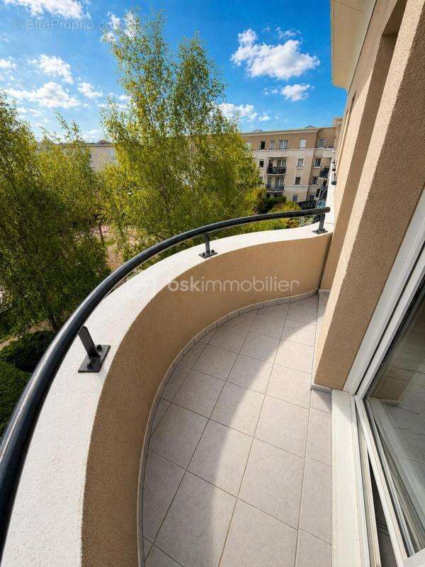 Appartement à MOISSY-CRAMAYEL