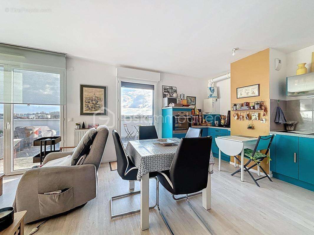 Appartement à MONDEVILLE