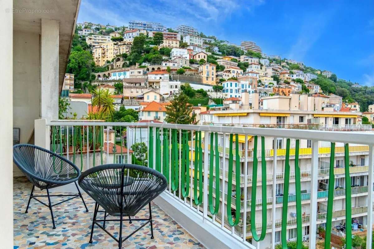 Bas du Parc Impérial / Piol – Dernier étage , 4 pièces rénové avec terrasses et vue mer - photo 15