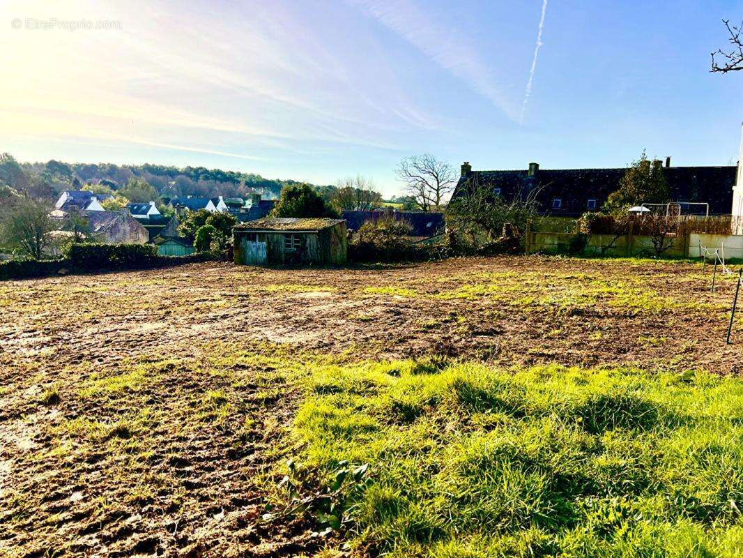 Terrain constrctible de 1000 m2 à pied des sentiers côtiers et des plages du Golfe du Morbihan - photo 2