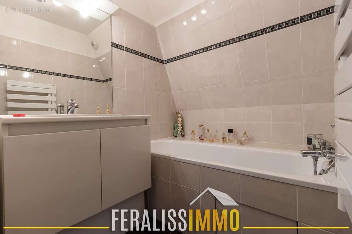 Appartement à VAUREAL