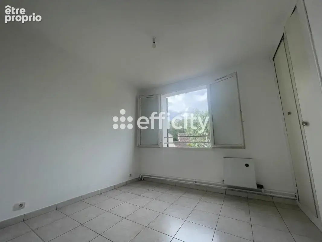 Maison 7 pièces 168 m² à vendre à Savigny-Le-Temple (77176) - photo 21
