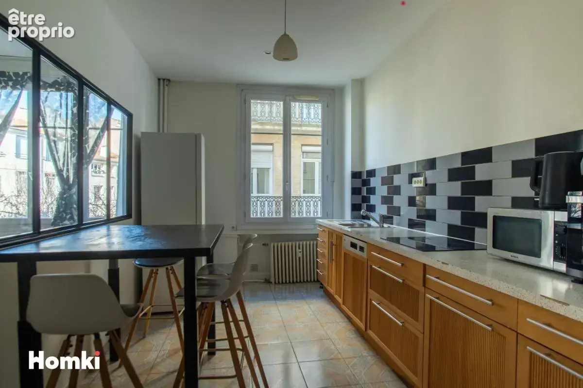 Appartement à SAINT-ETIENNE