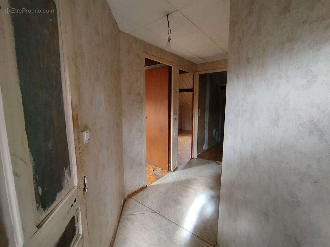 Appartement à GUISE