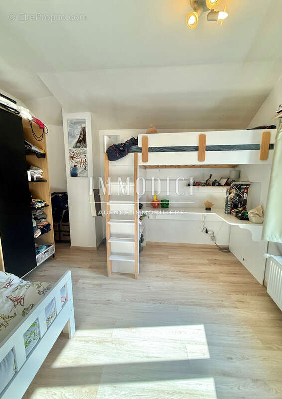 Appartement à THOISSEY
