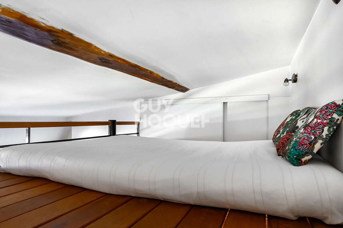 Appartement à PARIS-9E