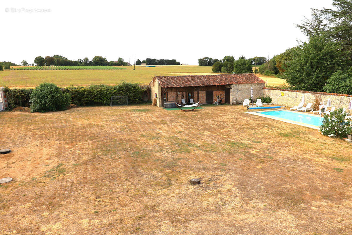 Maison Barbezieres - photo 10